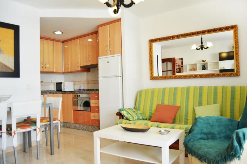 Apartamento Caracola Frente A La Playa Torre Del Mar Exterior foto